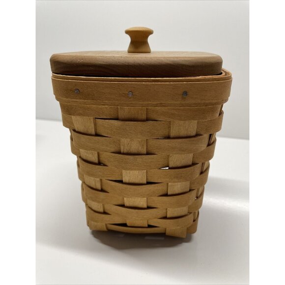Longaberger Basket with Wooden Lid and Protector‎ 2004 Handmade Basket - Picture 2 of 11